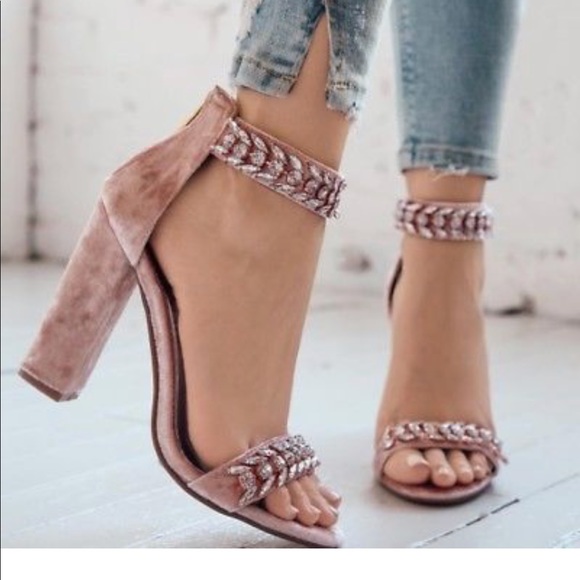 Cape Robbin Block Heel Sandal - Picture 2 of 3